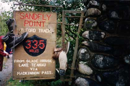 SandflyPointMilfordFinish_web.jpg (26792 bytes)