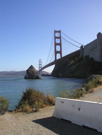 SanFrancisco200409_16_OtherSideOfBridge
